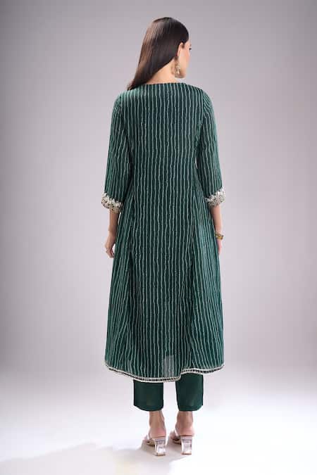 Samyukta Singhania Printed Kurta Set 