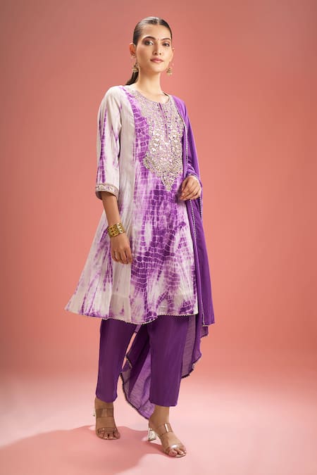 Samyukta Singhania Shibori Pattern Kurta Set 