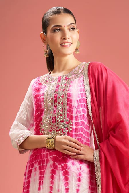 Samyukta Singhania_Fuchsia Silk, Embroidery, Gota Shibori And Dori Kurta Set _Online_at_Aza_Fashions