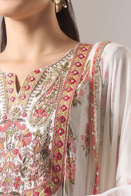 Buy_Samyukta Singhania_Ivory Chanderi Silk, Shantoon, Chiffon Mirrors, Floral Print Kurta Set _Online_at_Aza_Fashions