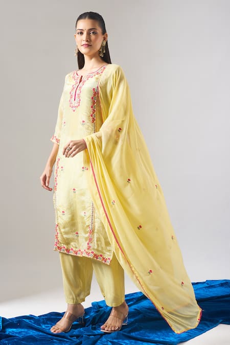 Shop_Samyukta Singhania_Green Tissue, Shantoon, Chiffon Embroidery, Shimmer Thread And Kurta Set _Online_at_Aza_Fashions
