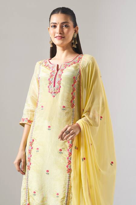 Samyukta Singhania_Green Tissue, Shantoon, Chiffon Embroidery, Shimmer Thread And Kurta Set _at_Aza_Fashions