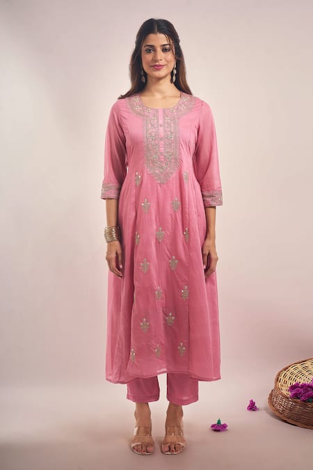 Samyukta Singhania_Purple , Shantoon, Silk Embroidery, Zari, Dori Mul Kurta Set _Online_at_Aza_Fashions