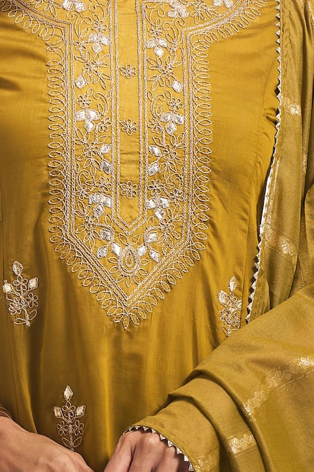 Samyukta Singhania Olive Green , Shantoon, Silk Zari, Mul Dori Anarkali Set at Aza Fashions Samyukta Singhania_Olive Green , Shantoon, Silk Zari, Mul Dori Anarkali Set _at_Aza_Fashions