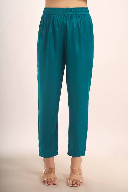 Samyukta Singhania_Teal Chanderi, Shantoon Embroidery, Sequins, Zari, Lace Round Mul Kurta Set _Online_at_Aza_Fashions