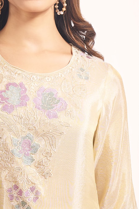Samyukta Singhania Ivory Tissue, Shantoon, Chiffon Embroidery, Sequins, Shimmer Floral Kurta Set at Aza Fashions Samyukta Singhania_Ivory Tissue, Shantoon, Chiffon Embroidery, Sequins, Shimmer Floral Kurta Set _at_Aza_Fashions