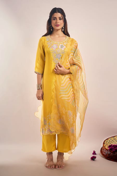 Buy_Samyukta Singhania_Yellow Tissue, Shantoon, Chiffon Embroidery, Sequins, Shimmer Floral Kurta Set _Online_at_Aza_Fashions