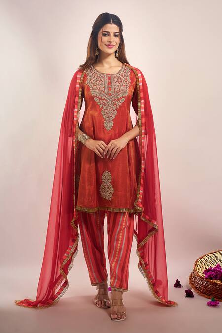 Shop Samyukta Singhania Rust Tissue, Chinon, Silk, Chiffon Embroidery, Lace, Zari-dori Kurta Salwar Set Online at Aza Fashions Shop_Samyukta Singhania_Rust Tissue, Chinon, Silk, Chiffon Embroidery, Lace, Zari-dori Kurta Salwar Set _Online_at_Aza_Fashions