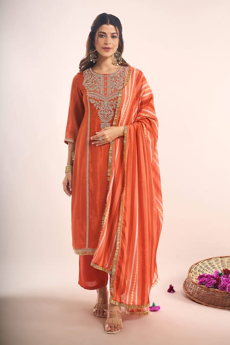 Samyukta Singhania_Rust Tissue, Shantoon, Chinon, Silk Embroidery, Zari-dori Shimmer Kurta Set _Online_at_Aza_Fashions