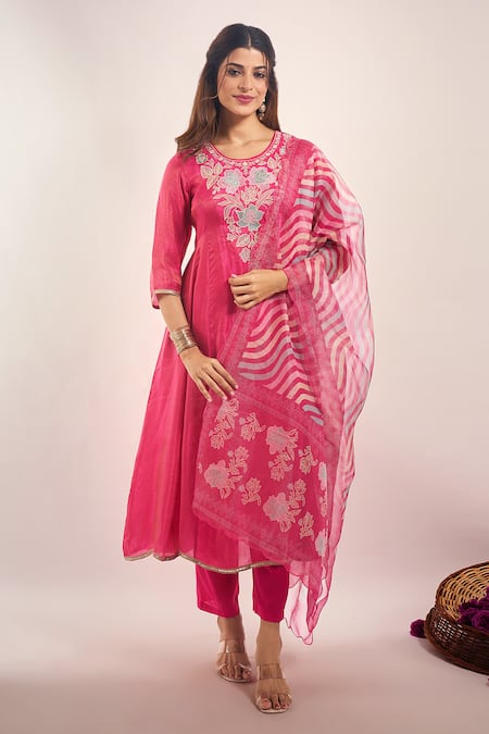 Samyukta Singhania_Pink Tissue, Shantoon, Chiffon Embroidery, Sequins, Lace Round Neck Anarkali Set _Online_at_Aza_Fashions