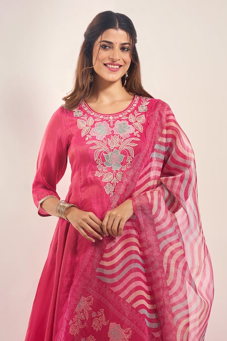 Samyukta Singhania_Pink Tissue, Shantoon, Chiffon Embroidery, Sequins, Lace Round Neck Anarkali Set _at_Aza_Fashions