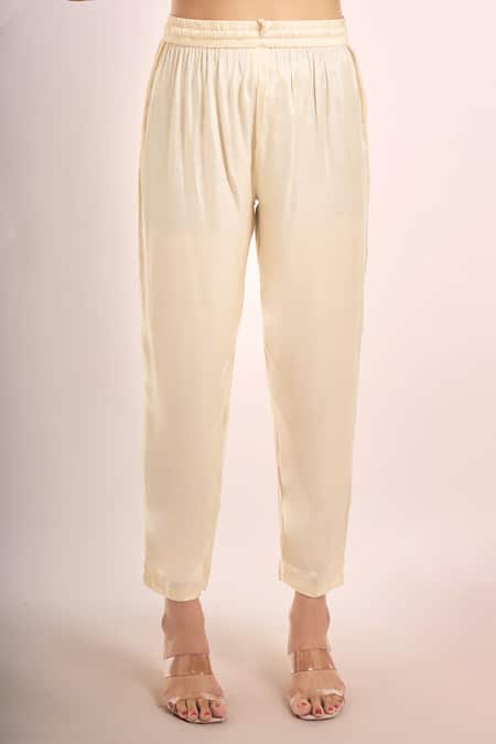 Samyukta Singhania_Ivory Tissue, Shantoon, Chiffon Embroidery, Sequins, Lace Shimmer Kurta Set _Online_at_Aza_Fashions