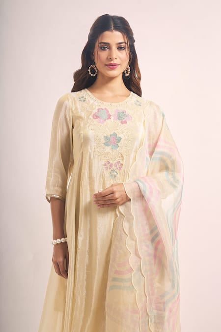 Buy_Samyukta Singhania_Ivory Tissue, Shantoon, Chiffon Embroidery, Sequins, Lace Shimmer Kurta Set _Online_at_Aza_Fashions