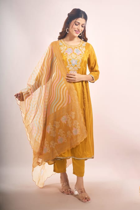 Shop_Samyukta Singhania_Mustard Tissue, Shantoon, Chiffon Embroidery, Sequins, Lace Shimmer Kurta Set _Online_at_Aza_Fashions