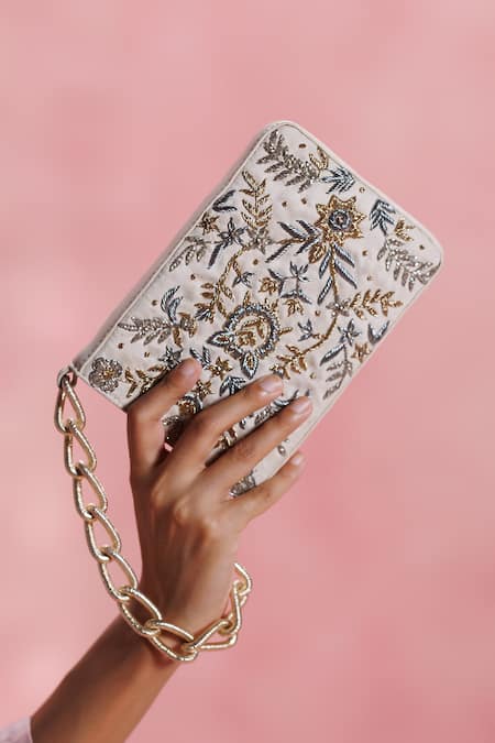 The Leather Garden Sukoon Embroidered Ivory Bag 