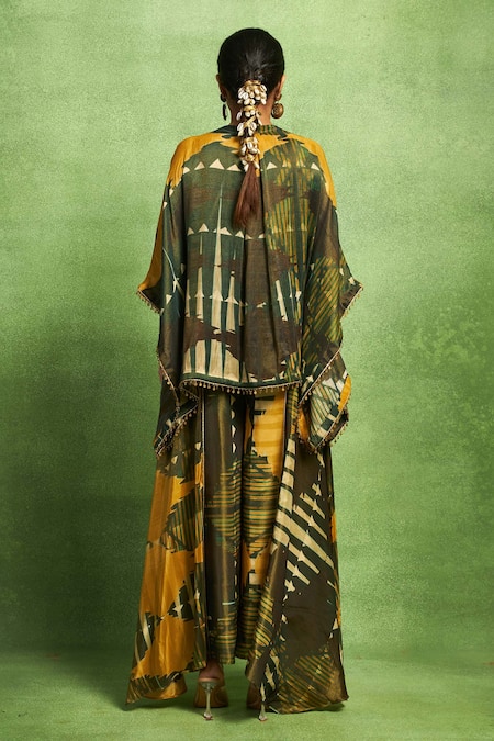 Shop Vedika M Green Linen, Tissue, Silk Foil Abstract Kurta And Asymmetric Flared Pant Set at Aza Fashions Shop_Vedika M_Green Linen, Tissue, Silk Foil Abstract Kurta And Asymmetric Flared Pant Set _at_Aza_Fashions
