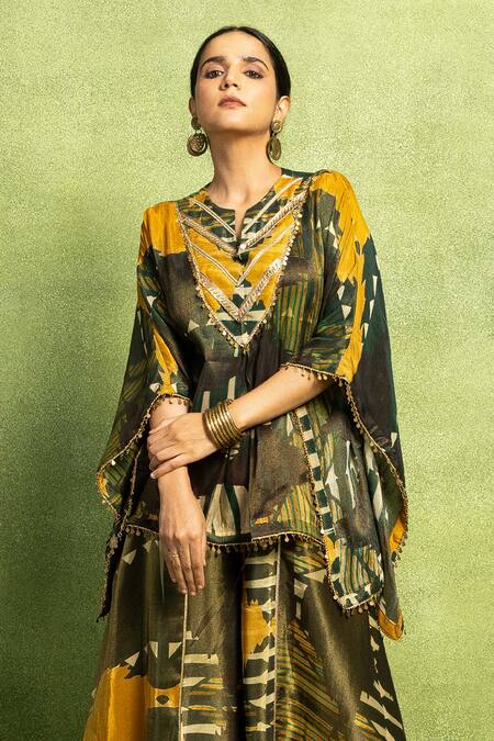Vedika M Green Linen, Tissue, Silk Foil Abstract Kurta And Asymmetric Flared Pant Set Online at Aza Fashions Vedika M_Green Linen, Tissue, Silk Foil Abstract Kurta And Asymmetric Flared Pant Set _Online_at_Aza_Fashions