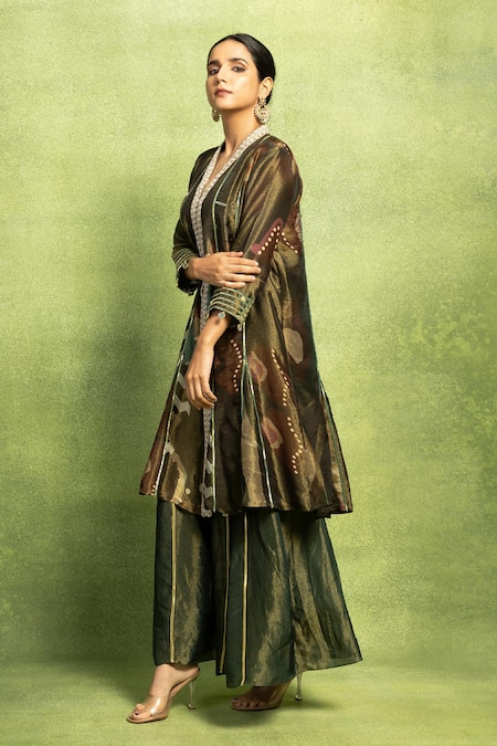 Vedika M Hand Embroidered Panelled Kurta & Flared Pant Set 