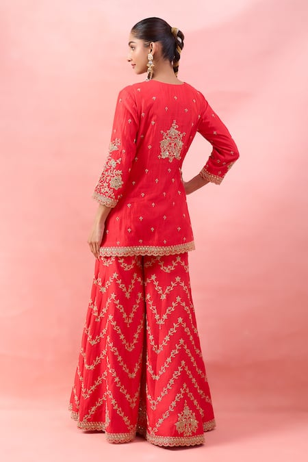 Surbhi Shah Phool Bagh Embroidered Kurta Set 