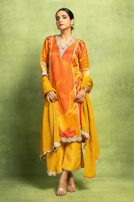 Shop Vedika M Orange Satin, Linen Embroidery, Mirrors V-neck Abstract Floral Hand Kurta Set Online at Aza Fashions Shop_Vedika M_Orange Satin, Linen Embroidery, Mirrors V-neck Abstract Floral Hand Kurta Set _Online_at_Aza_Fashions