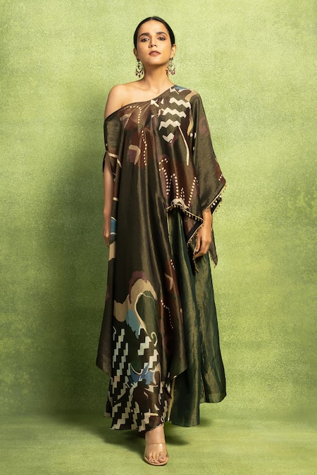 Vedika M Abstract Print Hi-Low Top & Flared Pant Set 