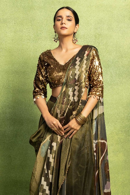 Vedika M_Green Tissue, Silk Embroidery, Abstract Printed Pre-stitched Saree And Blouse Set _Online_at_Aza_Fashions