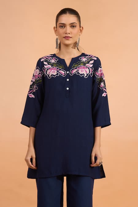 Buy_Naintara Bajaj_Navy Embroidery Split V-neck Kurta _Online_at_Aza_Fashions