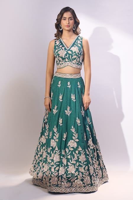 Buy_Samyukta Singhania_Green Silk Embroidery, Sequins V-neck Lehenga Blouse Set 