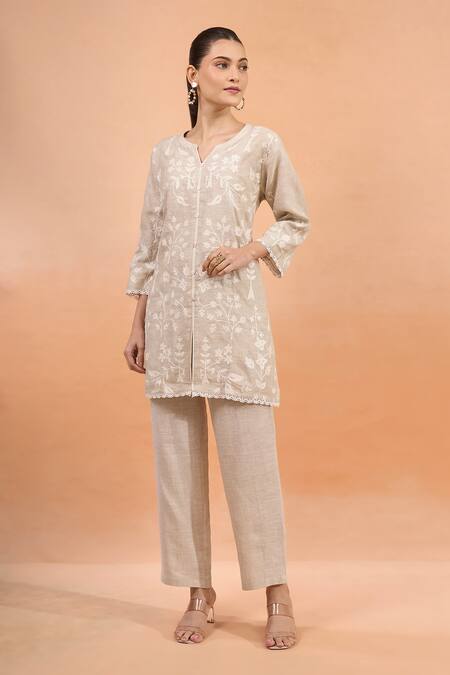 Naintara Bajaj_Beige Linen Embroidery, Lace V-neck Kurta And Pant Set _Online_at_Aza_Fashions