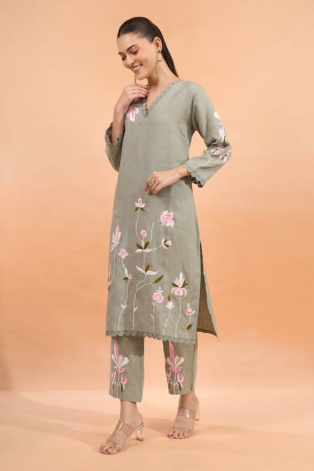 Buy_Naintara Bajaj_Pink Linen Embroidery V-neck Floral Kurta And Pant Set _Online_at_Aza_Fashions