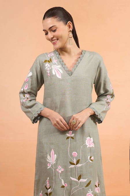 Shop_Naintara Bajaj_Pink Linen Embroidery V-neck Floral Kurta And Pant Set _Online_at_Aza_Fashions