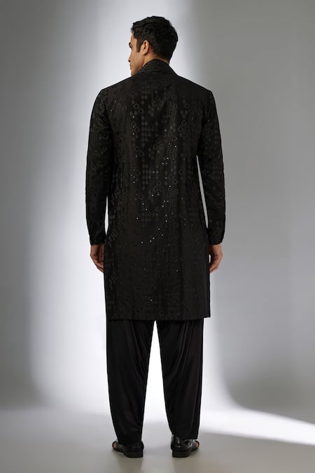 Shop SALIL BHATIA Black Chanderi Silk, Modal, Satin Zari, Sequins Mahal Embellished Kurta Set at Aza Fashions Shop_SALIL BHATIA_Black Chanderi Silk, Modal, Satin Zari, Sequins Mahal Embellished Kurta Set _at_Aza_Fashions