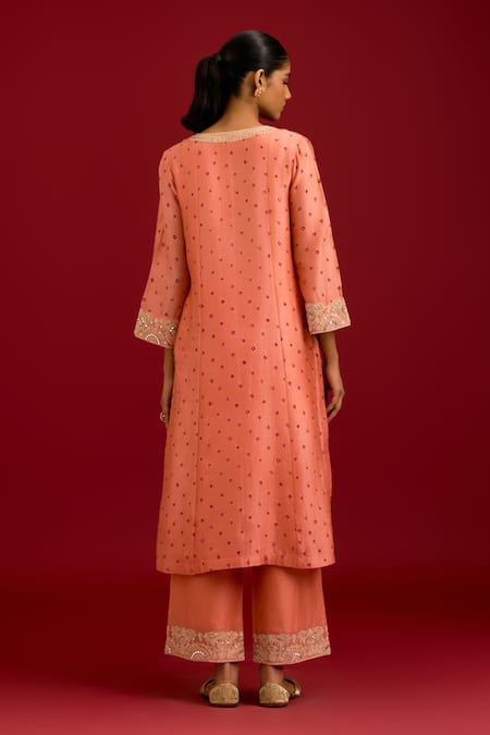 Devnaagri Bandhej Silk Chanderi Embroidered Kurta Set 