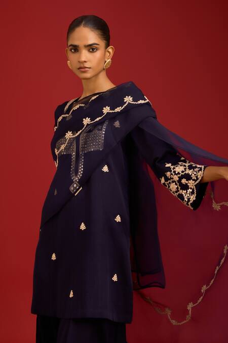 Buy_Devnaagri_Navy Silk Satin, , Satin, Organza Sequins, Mirrors, Kurta Set 