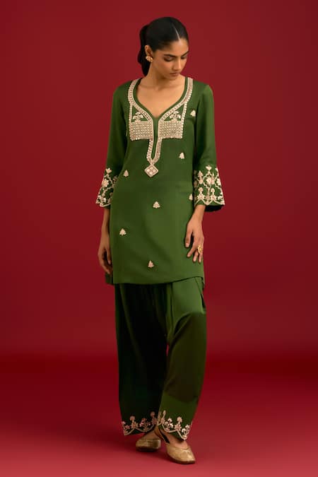 Buy_Devnaagri_Green Cotton Satin, Silk, Organza Sequins, Mirrors, Embroidery And Dori Kurta Set _Online_at_Aza_Fashions