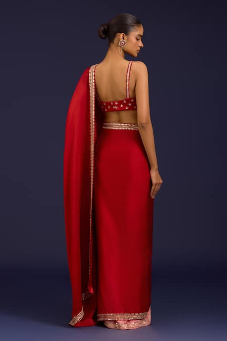 Devnaagri Zari Hand Embroidered Saree With Blouse 