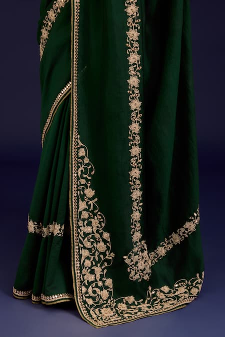 Shop_Devnaagri_Green Silk Embroidery, Mirrors, Sequins Scoop Chinniya Saree With Gajji Blouse 