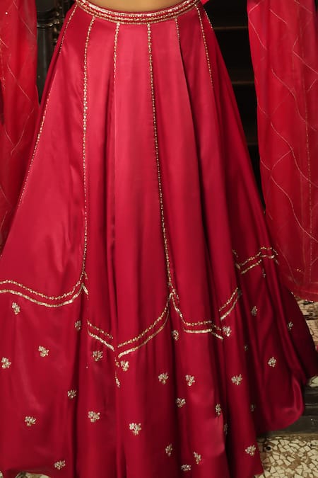Enamour By Radha_Red Silk, Organza Embroidery, Sequins, Zari, Stones Floral Butti Lehenga Set _Online_at_Aza_Fashions