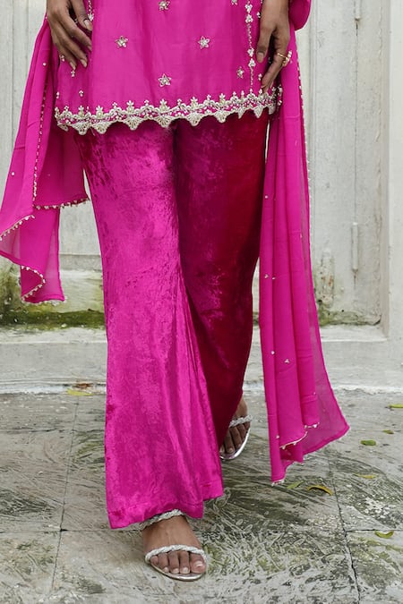 Enamour By Radha_Pink Tissue, Silk, Velvet, Chinon, Chiffon Floral Butti Gulabi Short Kurta Set _Online_at_Aza_Fashions