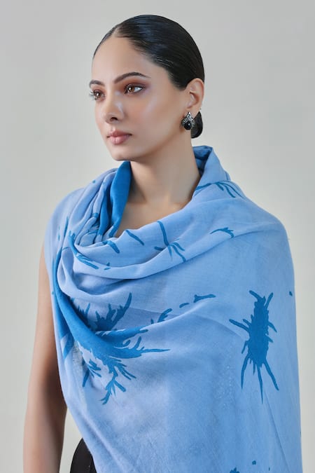SHAZA_Blue Fiona Supernova Print Woolen Stole _Online_at_Aza_Fashions