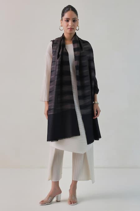 SHAZA Nadira Reversible Ekkat Pattern Pashmina Stole