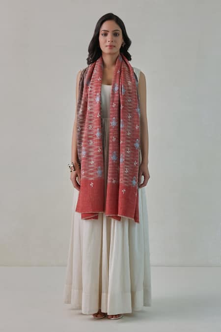 Shop SHAZA Multi Color Nusrat Handwoven Pashmina Floral Embroidered Stole at Aza Fashions Shop_SHAZA_Multi Color Nusrat Handwoven Pashmina Floral Embroidered Stole _at_Aza_Fashions