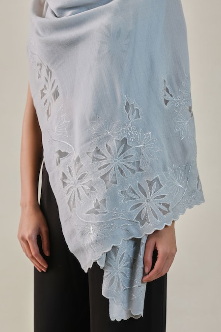 SHAZA_Silver Moira Vineyard Zaywar Cutwork Stole _Online_at_Aza_Fashions