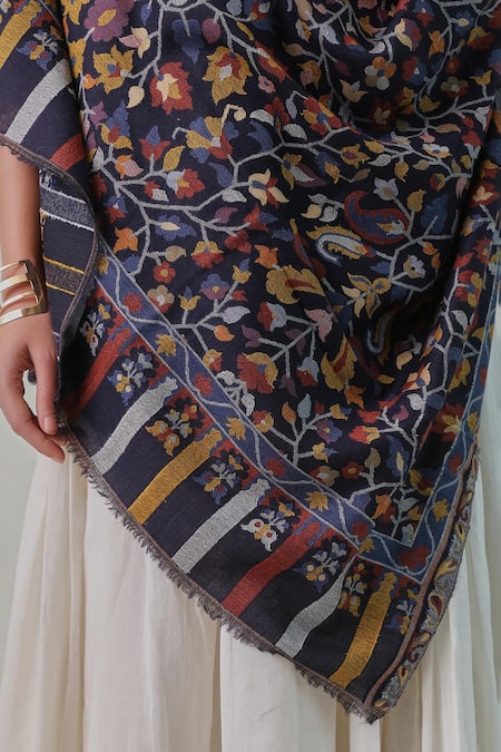 SHAZA_Black Kani Paisley Motifs Shawl _Online_at_Aza_Fashions