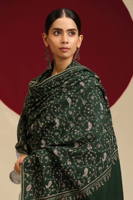 SHAZA_Green Bel Jama Phul-bel Embroidered Shawl _Online_at_Aza_Fashions