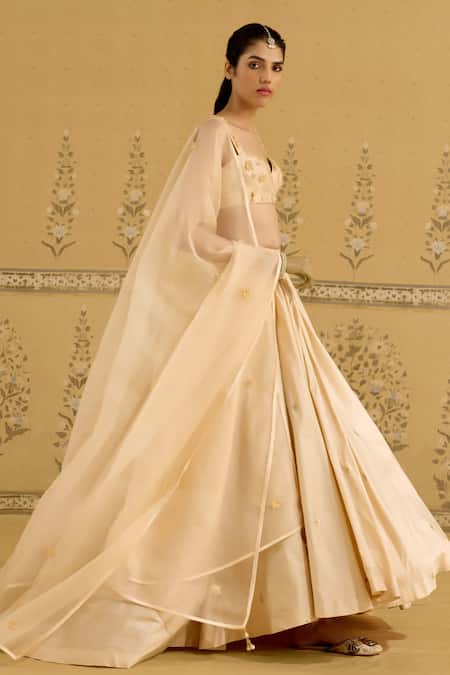 Shyam Narayan Prasad Ivory Silk, Organza Embroidery, Zari Sweetheart Neck Zardozi Lehenga Set Online at Aza Fashions Shyam Narayan Prasad_Ivory Silk, Organza Embroidery, Zari Sweetheart Neck Zardozi Lehenga Set _Online_at_Aza_Fashions