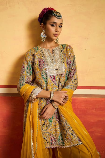 Shop_Tasuvure Indes_Yellow Silk, Georgette Embroidery, Mirrors, Elizey Gara Kurta Salwar Set 