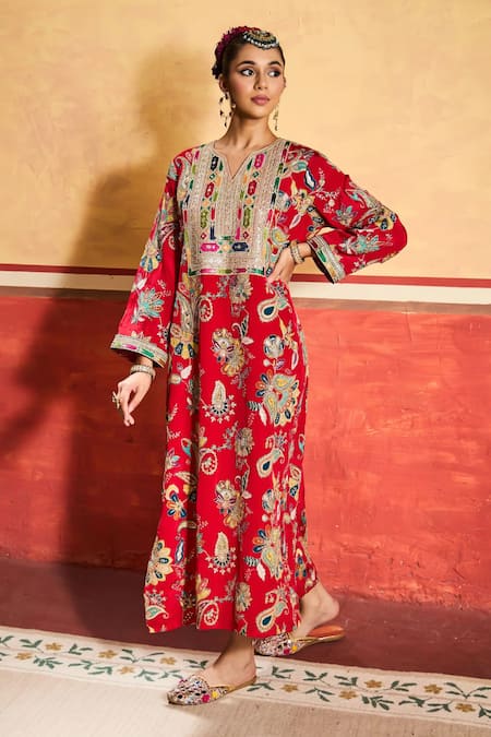 Tasuvure Indes_Red Silk Embroidery V-neck Elizey Paisley Kaftan _Online_at_Aza_Fashions