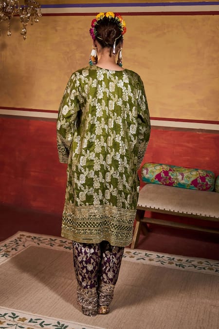 Tasuvure Indes Banarasi Begum Woven Kurta & Pant Set 