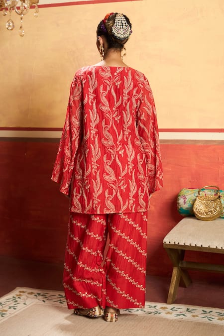 Tasuvure Indes Paisley Embroidered Kurta With Farshi Salwar 